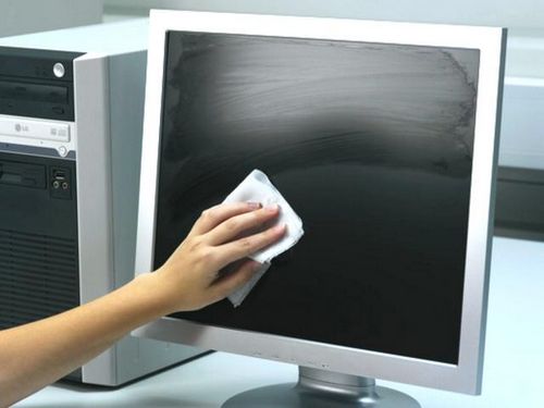 Чем протирать монитор компьютера в домашних условиях: как почистить экран телевизора, чем очистить ЖК