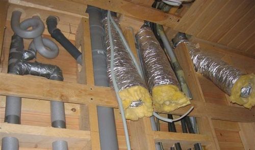 Коммуникации в каркасном доме: прокладка системы отопления, канализации, водопровода, вентиляции и крытой электропроводки