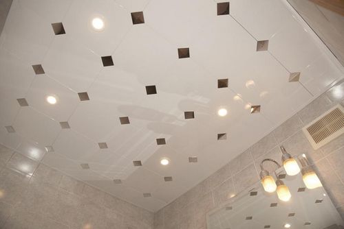 Потолочные панели: для ванной комнаты, фото, ПВХ и металлические на потолок, пластиковые и стеновые