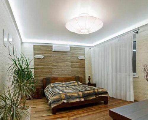 Потолок в спальне - варианты оформления, фото
