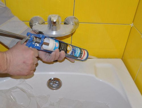 Жидкие гвозди для керамической плитки: водостойкий в ванной клей, влагостойкая комната, как приклеить кафель