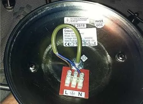 Подключение люстры на двойной выключатель с 4 проводами. Сколько проводов на люстре