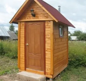 деревянные туалеты, виды их