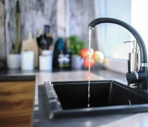 Для чего необходимо знать нормы давления при подаче воды в квартиру