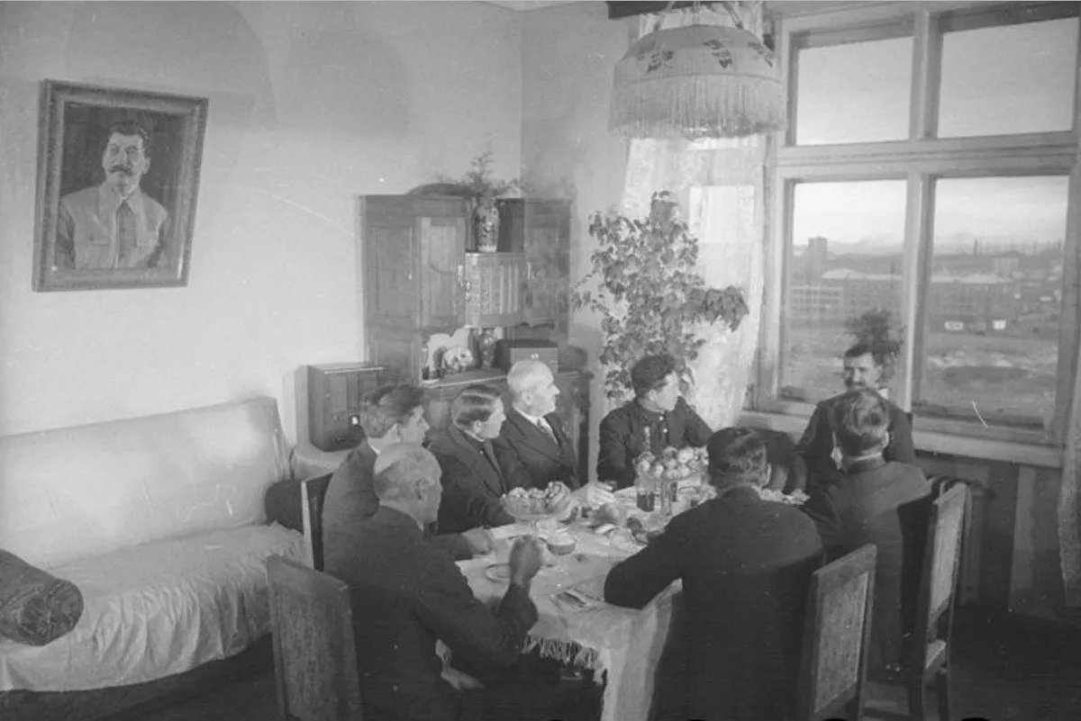 Квартира в сталинском доме - архивное фото