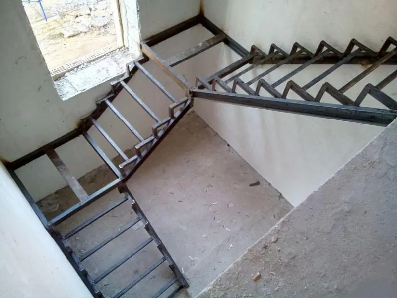 Самодельная лестница на второй этаж