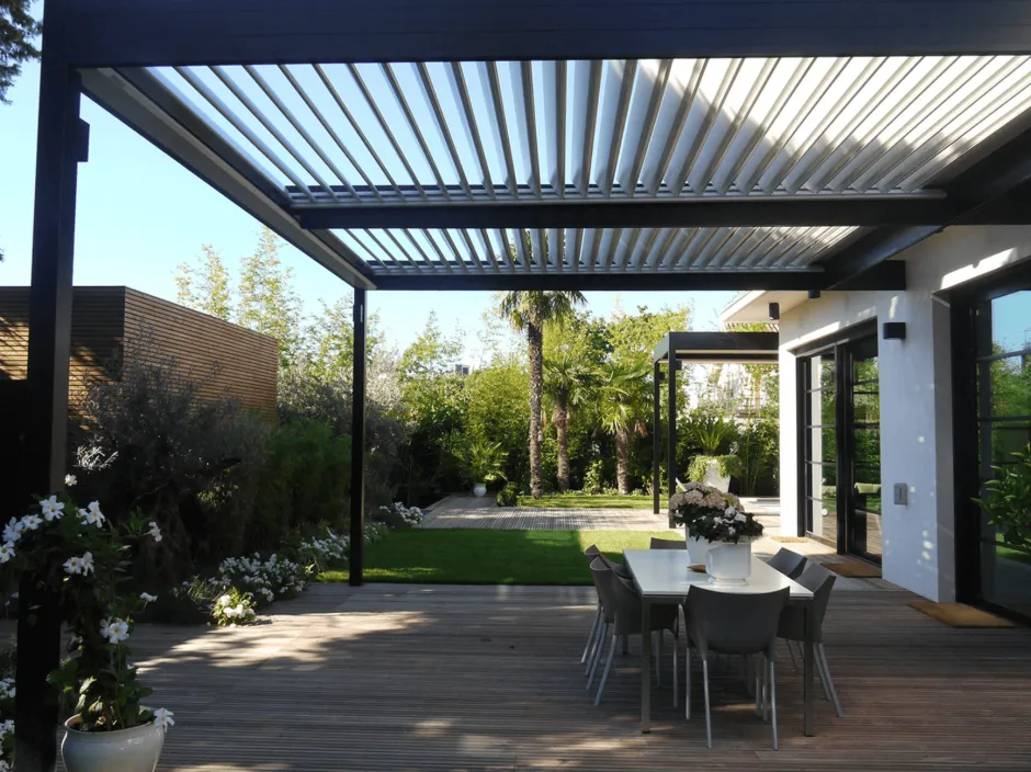 Pergola bioclimatique