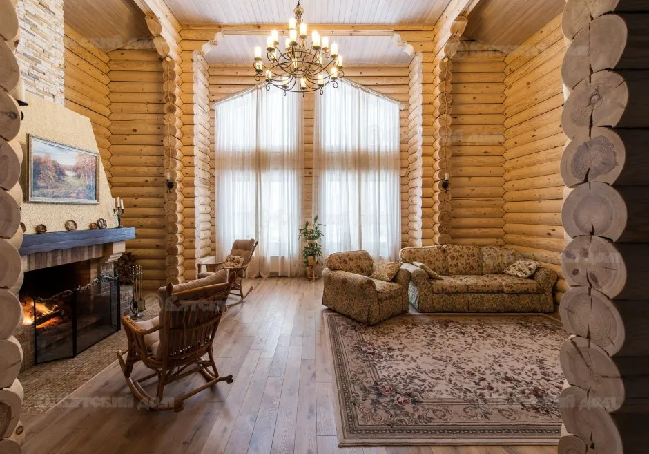 Дом из бревна внутри
