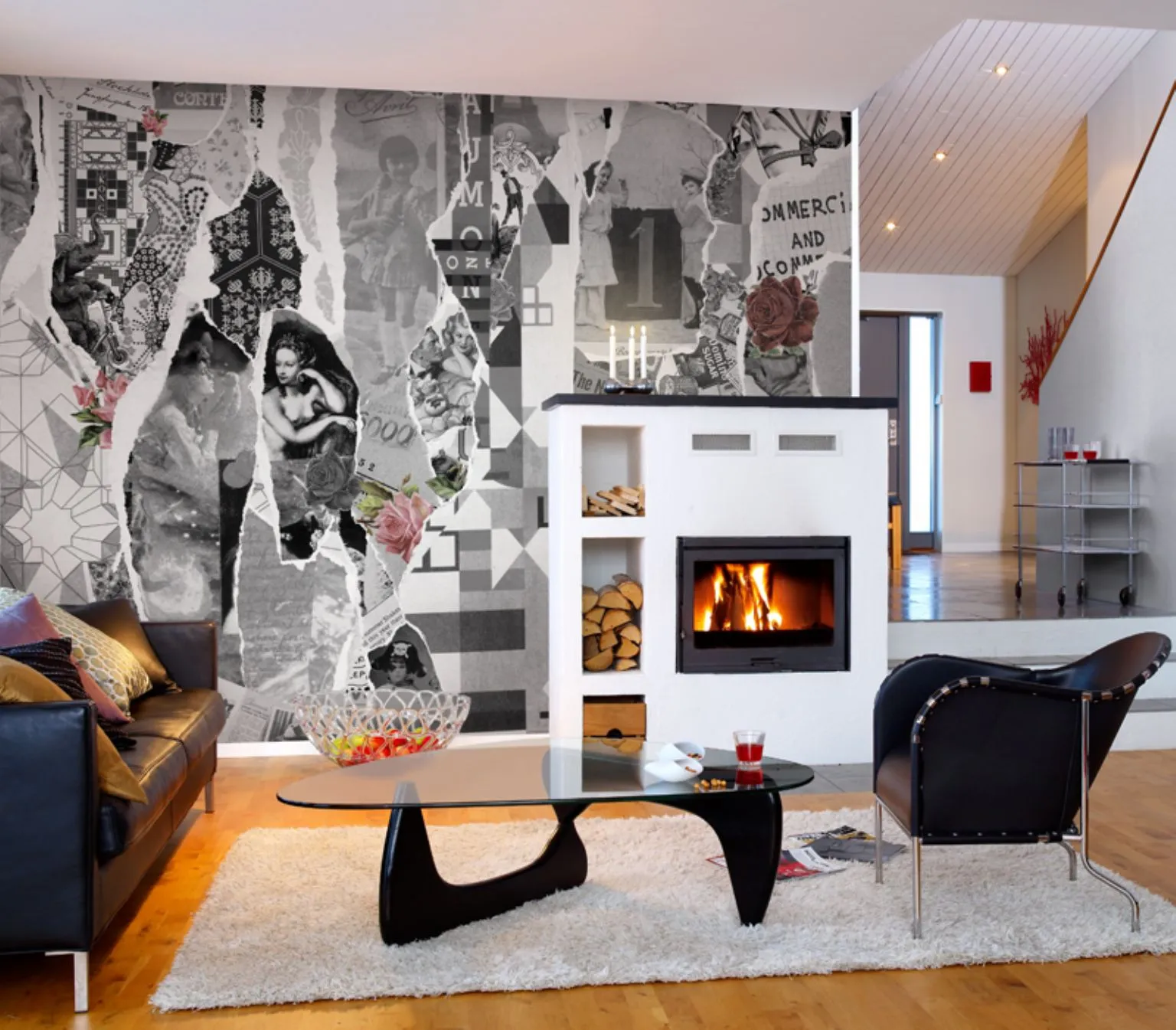 Электрокамин с телевизором в интерьере: топ идей