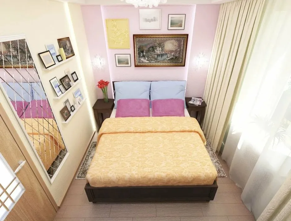 Маленькая комната с двуспальной кроватью