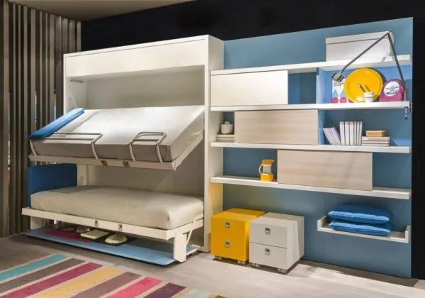 Спасением для малогабаритных квартир является детская мебель-трансформер, которая освобождает квадратные метры для игр, учебы и развития