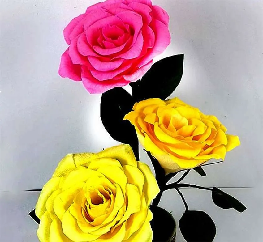 ваза с розами из бумаги