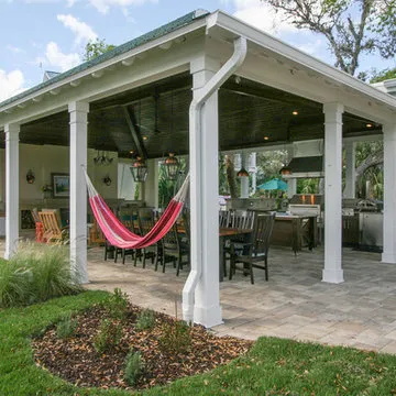 Outdoor Kitchen and Living Space in Alva, Florida