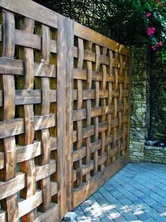 Cheap Privacy Fence, Privacy Fence Designs, Backyard Privacy, Diy Fence, Backyard Fences, Backyard Landscaping, Fence Ideas, Cheap Fence, Outdoor Privacy