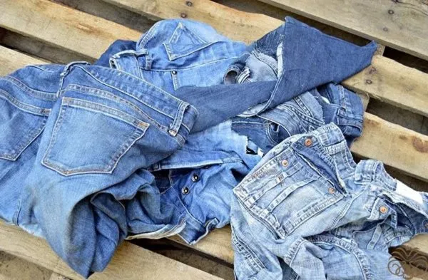 Старые джинсы должны иметь опрятный вид