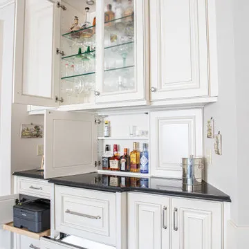 Renovation of Kitchen, Hearth Room and Breakfast Nook