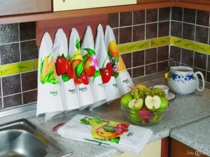 Как отстирать кухонные полотенца