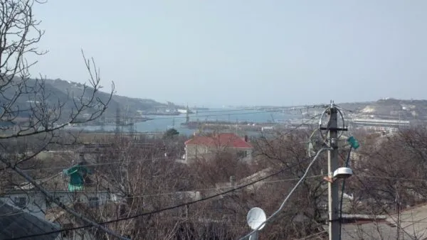 Так Севастопольская бухта выглядит с моего балкона.