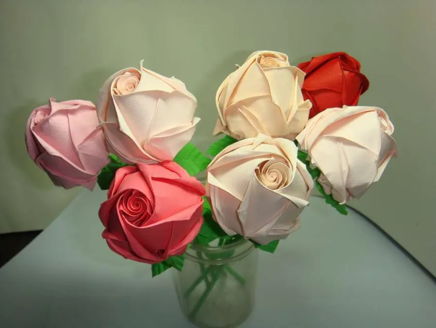 Цветы из бумаги розы. Своими руками ...