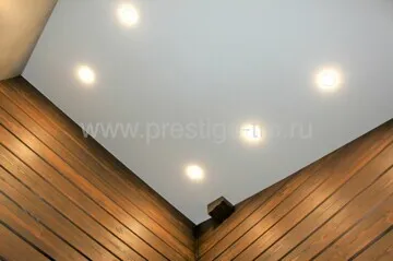 тканевый потолок в ванной_мансарда
