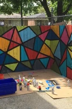 DIY Wall Mural at the Englewood, Chicago Outdoor Playground Revamp #outdoor_decor_wall Outdoor Wall Decor, Outdoor Art, Outdoor Kids, Outdoor Lighting, Diy Fence, Fence Decor