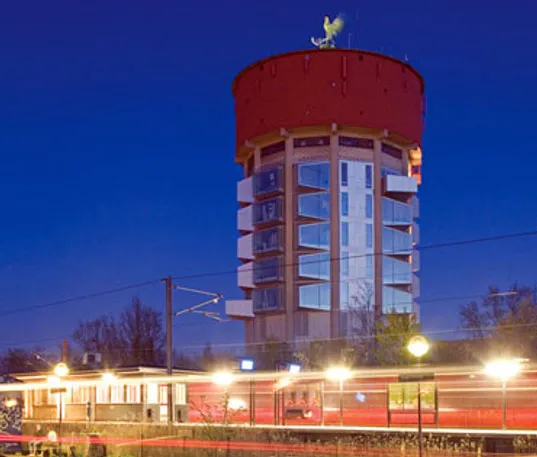 дом в водонапорной башне в Бельгии
