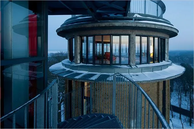 дом в водонапорной башне в Германии