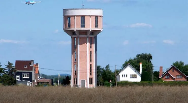 дом в водонапорной башне