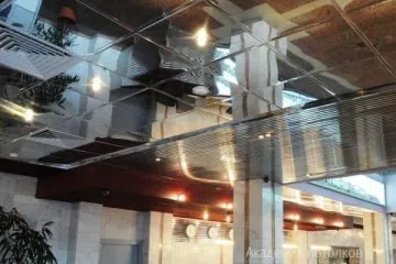 Потолок типа Армстронг металлический алюминиевый под зеркало на системе суперхром