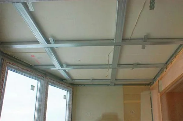 Монтаж металлического каркаса на потолок под пластиковые панели