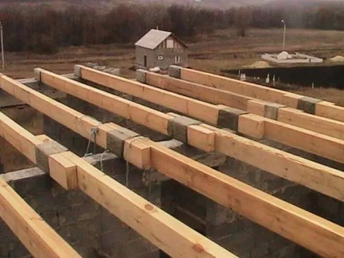 Как сделать деревянное перекрытие между этажами. Деревянные балки перекрытия - размеры и нагрузки
