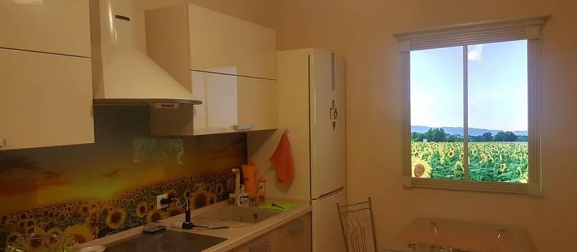 Кухонное фальш окно