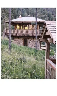 Plan 547-1 - Houseplans.com Mountain Cabin Exterior, Beautiful Small Homes, Tudor Style Homes, Cozy Cabin, Farmhouse Plans