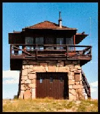 Cement Ridge Lookout Modern Tiny House, Modern Cabin, Stone Cottages, Chalet Design