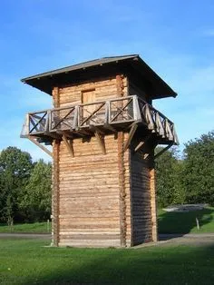 Vechten, Roman watchtower reconstruction How To Build A Log Cabin, Unusual Homes, Roman History, Home Landscaping, Fortification, Medieval Castle