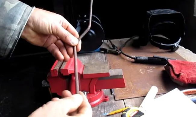 Инструкция как сделать крючок для вязки арматуры своими руками