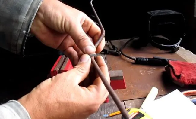Крючок для вязки арматуры своими руками инструкция