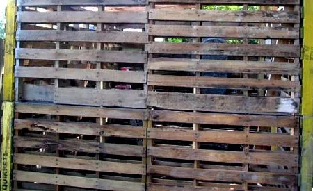 Как сделать забор из деревянных ...