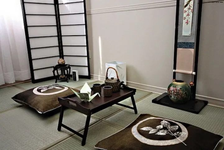 Японские предметы интерьера с чайным столиком