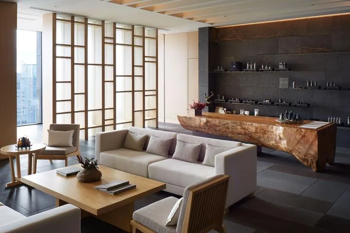 Современный японский стиль в интерьере кухни гостиной