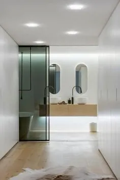 Варианты отделки стен в ванной - 30 фото идей— iHouzz.ru Sliding Door Design, Sliding Glass Door, Sliding Doors, Glass Doors, Entry Doors, Sliding Panels, Bifold Doors, Entrance