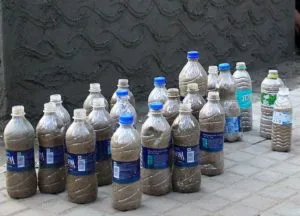 Грядки из пластиковых бутылок своими руками: вертикальные, высокие, теплые