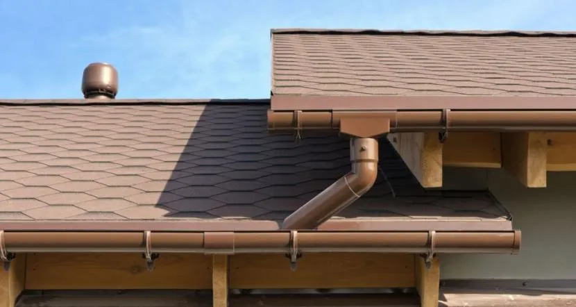 Водоотвод защищает строение от влажности