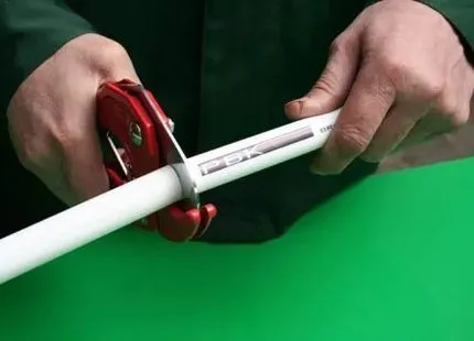 Инструкция резки пластиковых труб ножницами