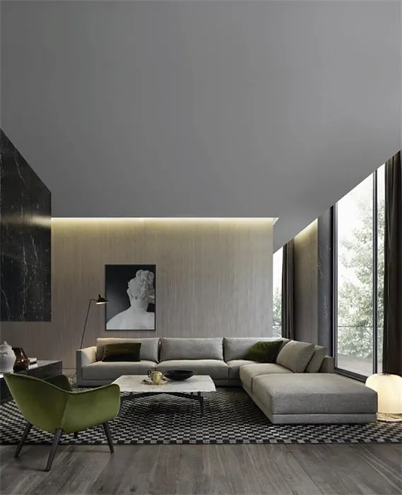 Оформление гостиной серыми оттенками в итальянском стиле с скрытым освещением.