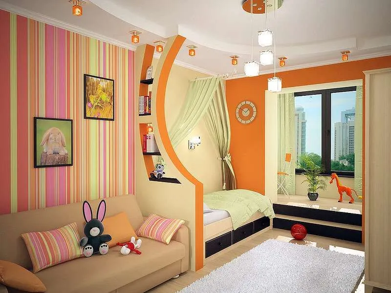 зонирование обоями и перегородкой детской комнаты, оранжевый и жёлтый цвета
