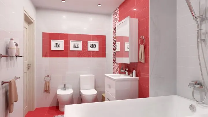 Современная ванна прекрасно смотрится с отделкой красной плиткой