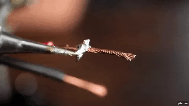 Как правильно лудить провода?
