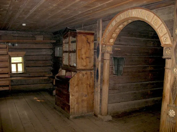 старинный интерьер в деревянном доме, Кострома