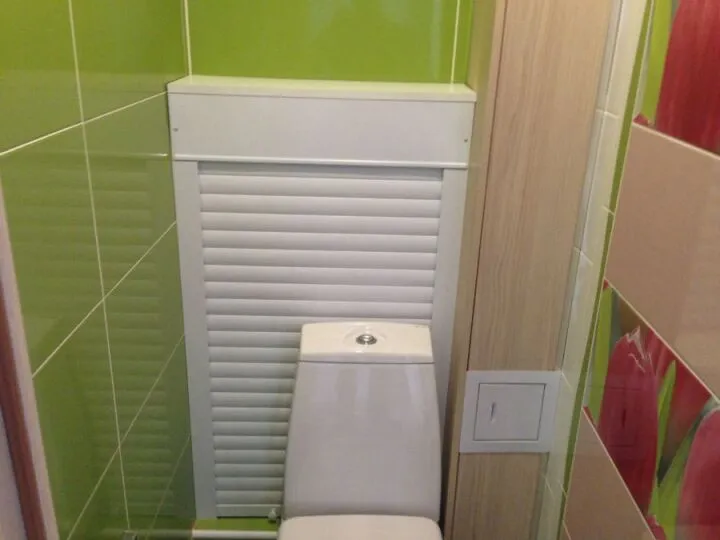 Дверцы-роллеты туалетного шкафа